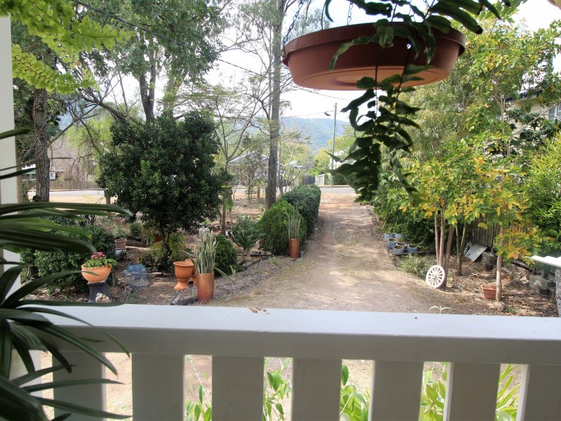 23 Down Street, Esk QLD 4312