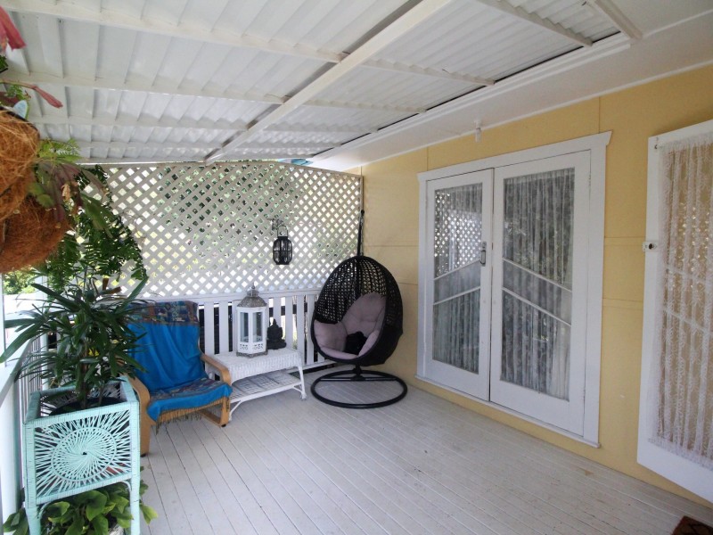 23 Down Street, Esk QLD 4312