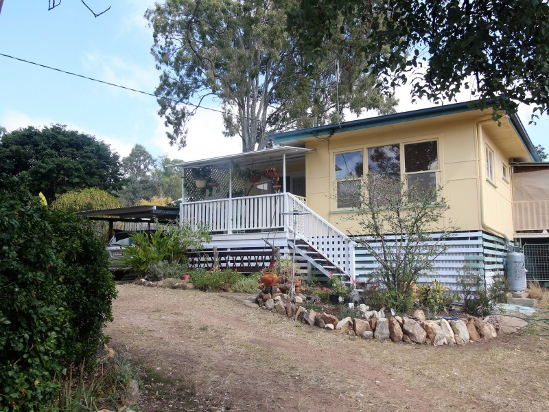 23 Down Street, Esk QLD 4312