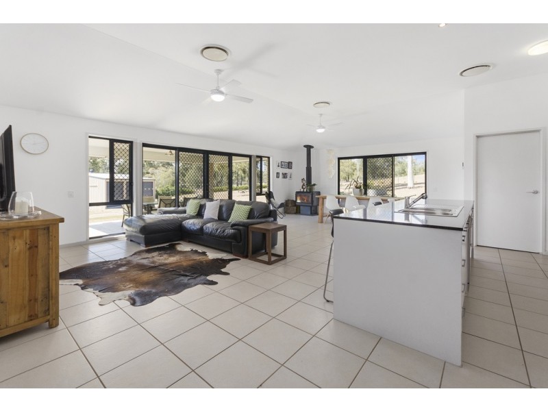 5 Janet Close, Fernvale QLD 4306
