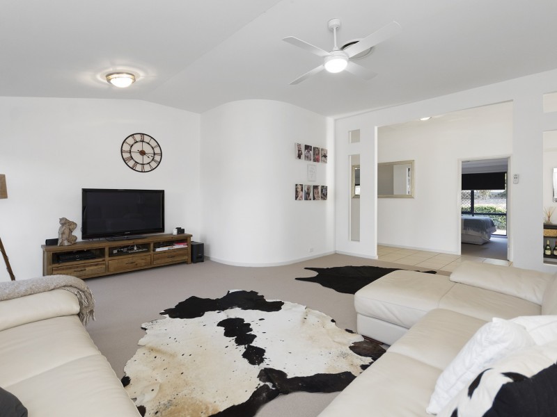 5 Janet Close, Fernvale QLD 4306