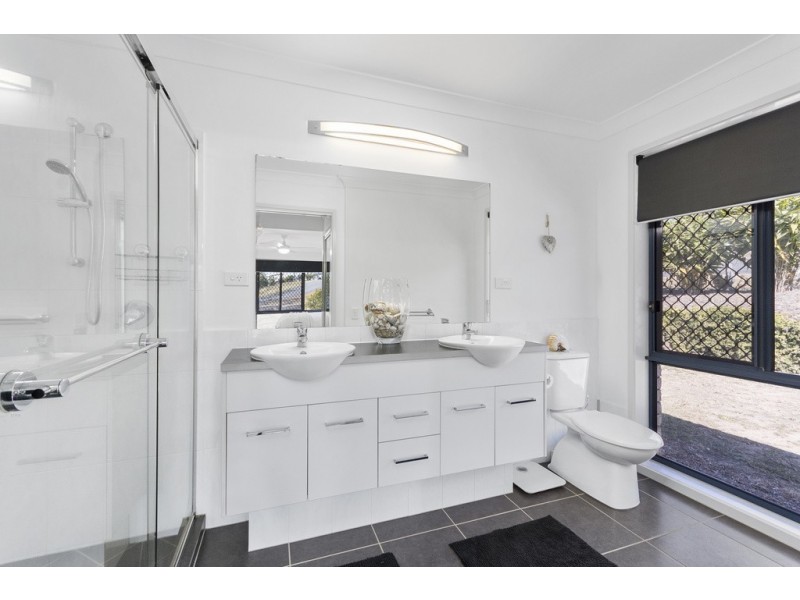 5 Janet Close, Fernvale QLD 4306
