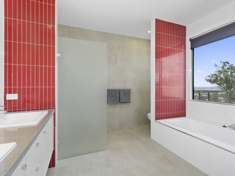 33 Meadow View Road, Fernvale QLD 4306