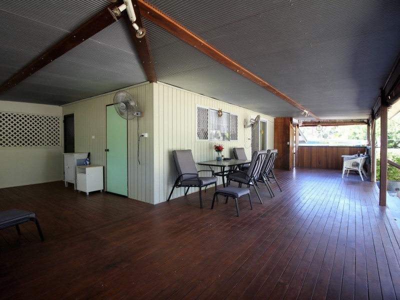 8 Barbour Street, Esk QLD 4312