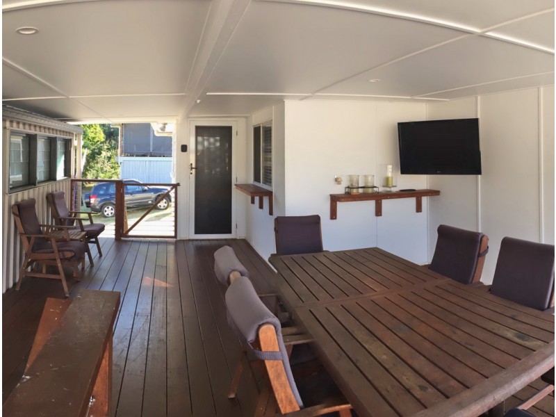 9 Third Avenue, Somerset Dam QLD 4312