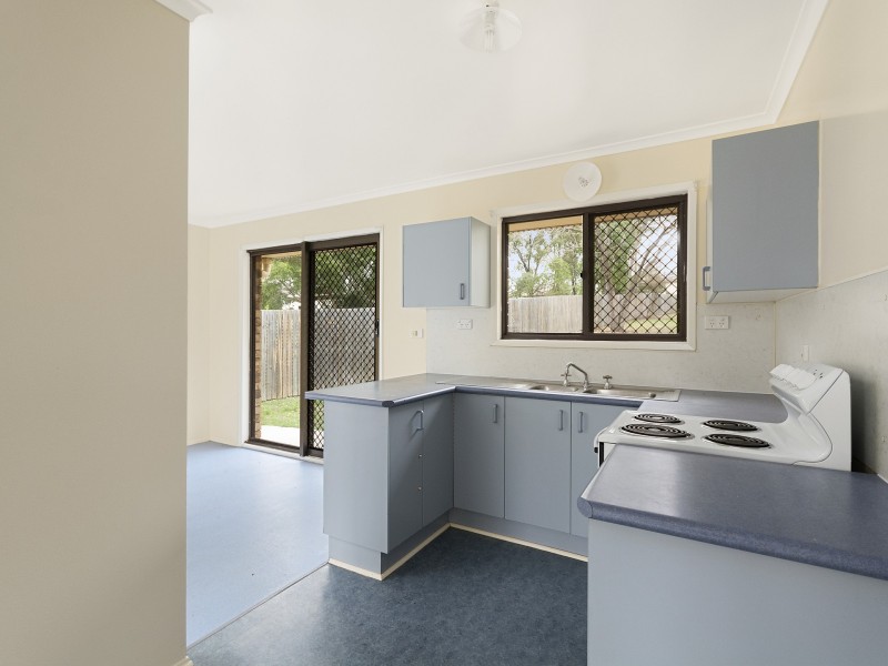 42 Dingyarra Street, Toogoolawah QLD 4313