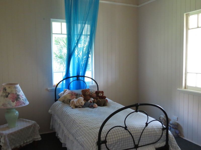 2 McConnel Street, Biarra QLD 4313