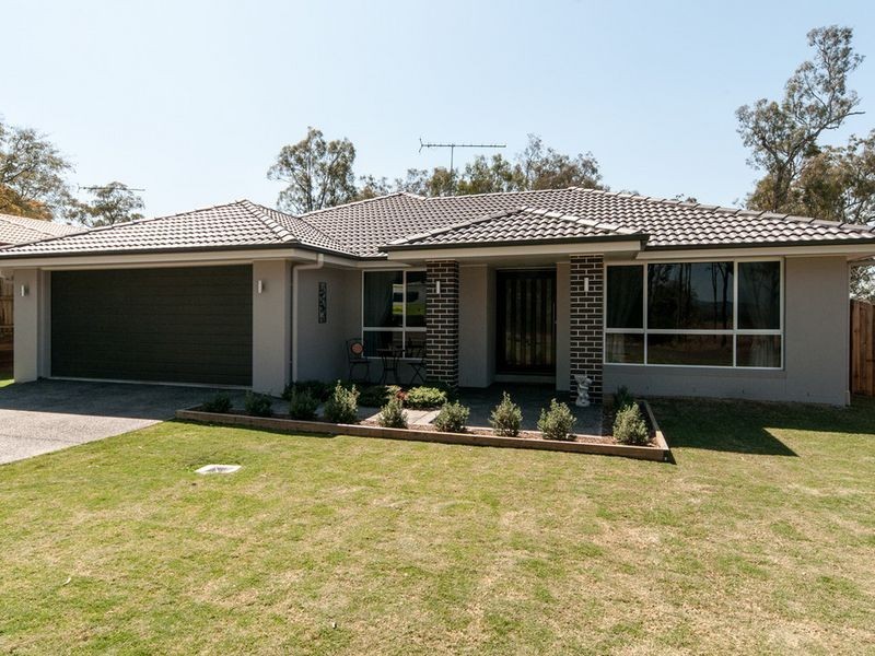 63 Bellambi Street, Toogoolawah QLD 4313