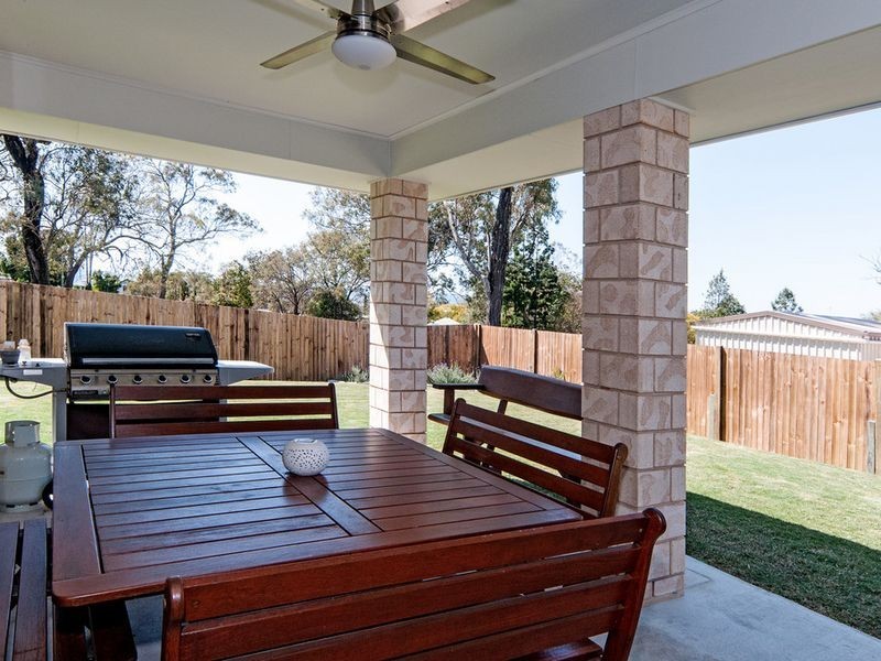 63 Bellambi Street, Toogoolawah QLD 4313