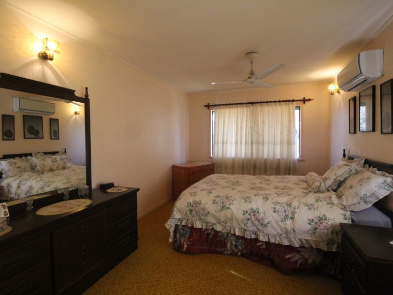 27 Bellambi Street, Toogoolawah QLD 4313