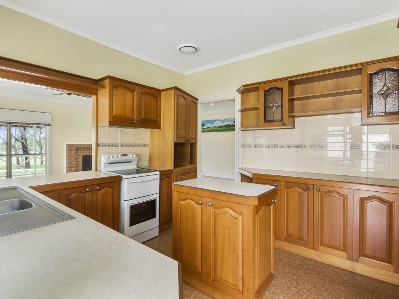 22 Macdonald Road, Wivenhoe Pocket QLD 4306