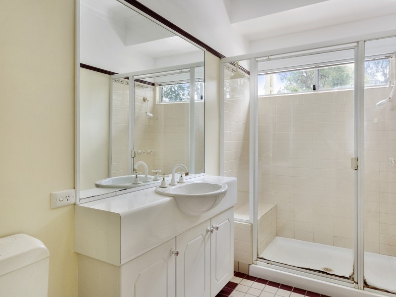 22 Macdonald Road, Wivenhoe Pocket QLD 4306