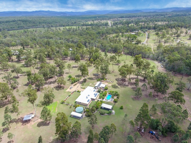 48 Essex Court, Mount Hallen QLD 4312