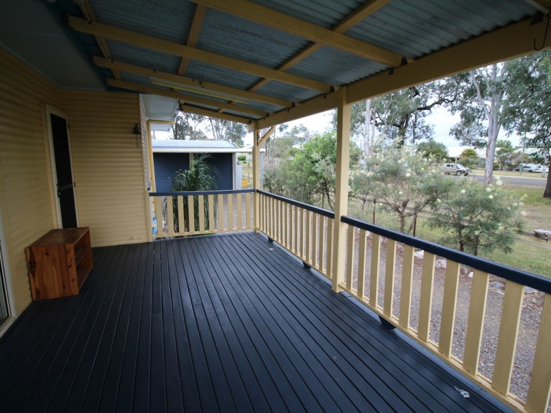 17 Mary Street, Toogoolawah QLD 4313