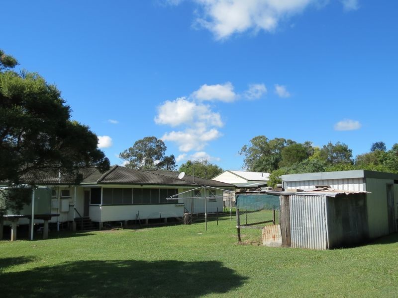 29 Richard Street, Esk QLD 4312