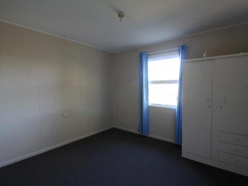 7 Hill Street, Esk QLD 4312