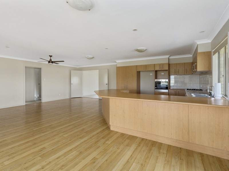 98 Angledale Lane, Toogoolawah QLD 4313