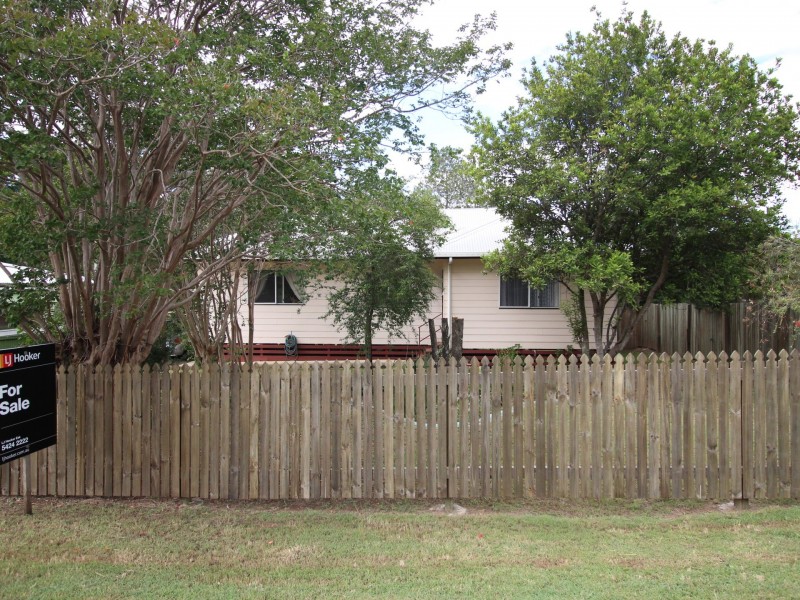 22 Down Street, Esk QLD 4312