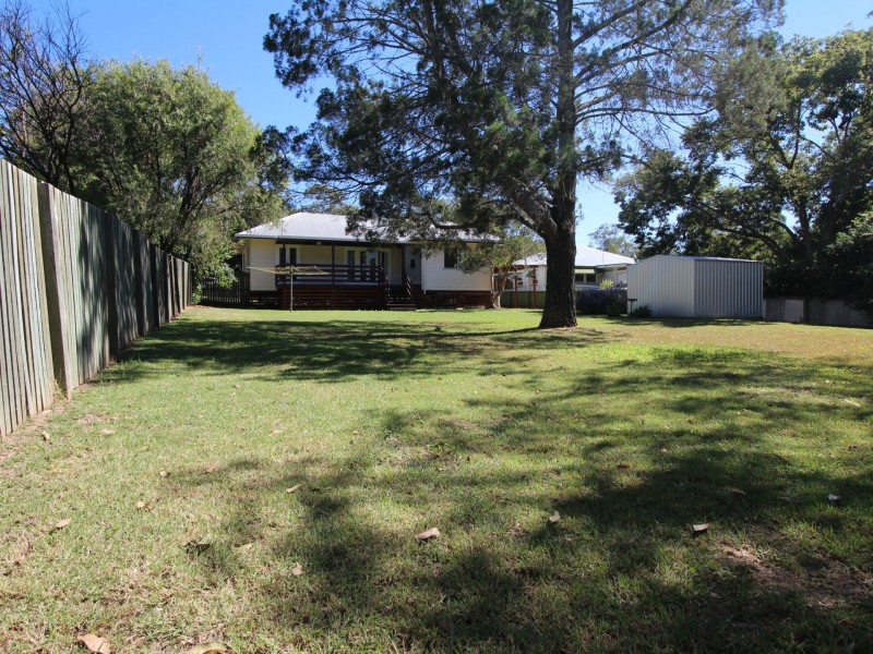 22 Down Street, Esk QLD 4312