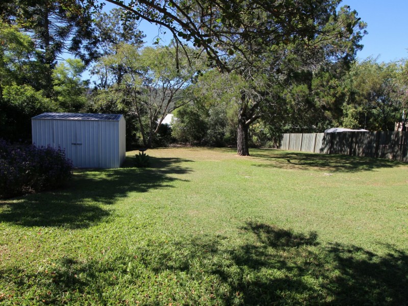 22 Down Street, Esk QLD 4312