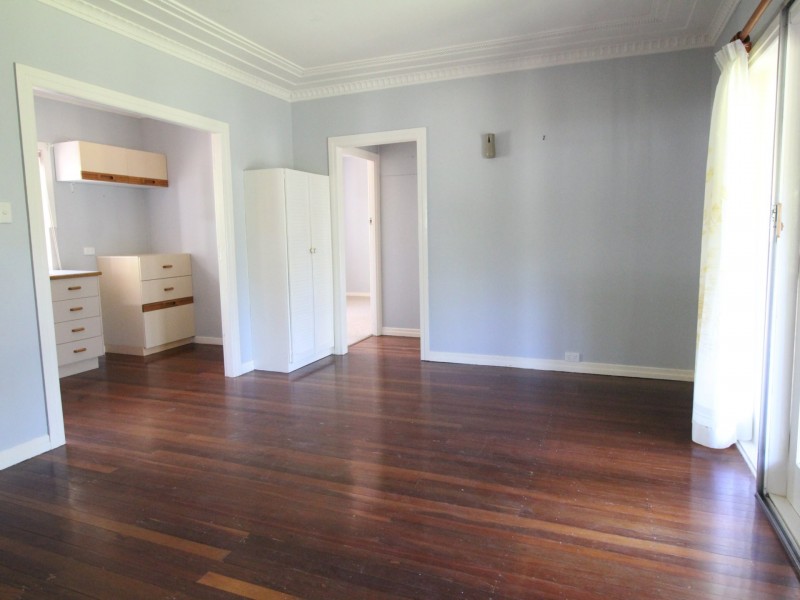 22 Down Street, Esk QLD 4312