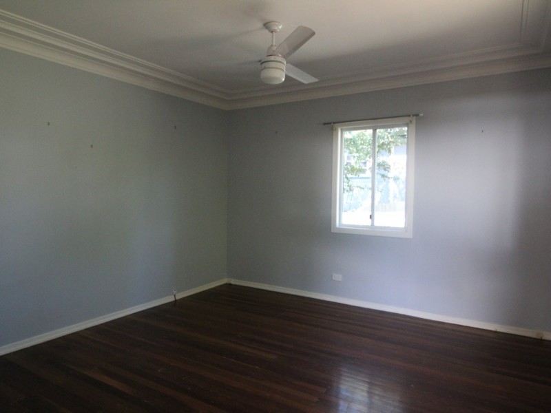 22 Down Street, Esk QLD 4312