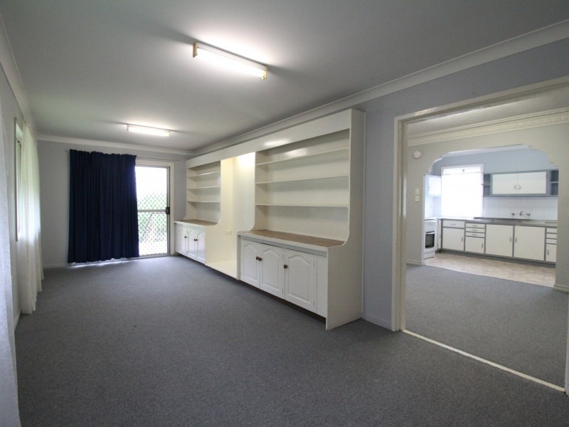 42 Barbour Street, Esk QLD 4312