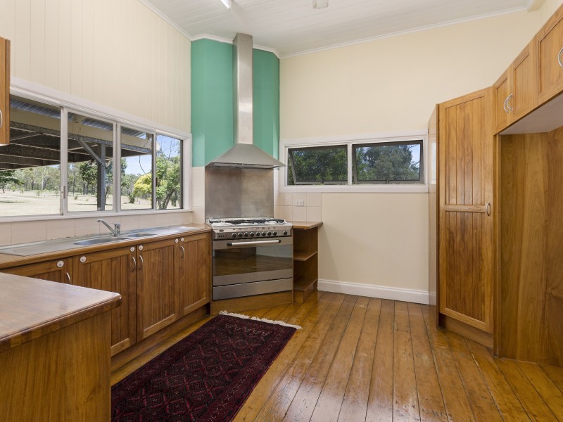 19 Dead Horse Lane, Toogoolawah QLD 4313