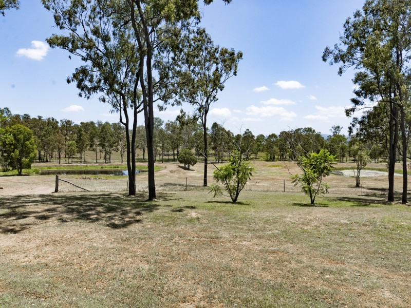 19 Dead Horse Lane, Toogoolawah QLD 4313