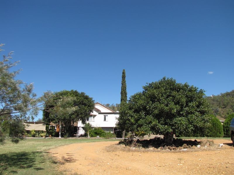 257 Glenhowden Road, Toogoolawah QLD 4313