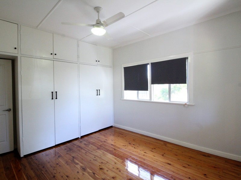 68 East Street, Esk QLD 4312