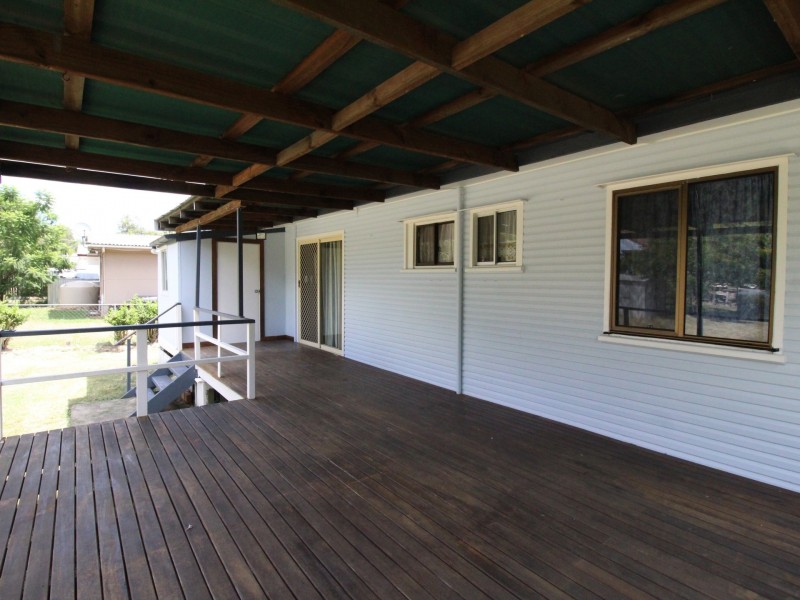 16 Short Street, Esk QLD 4312