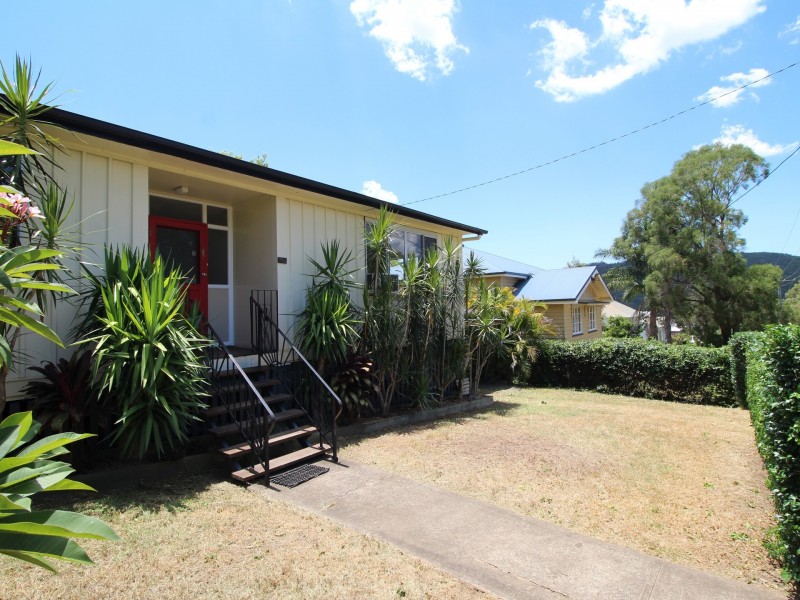 67 Highland Street, Esk QLD 4312