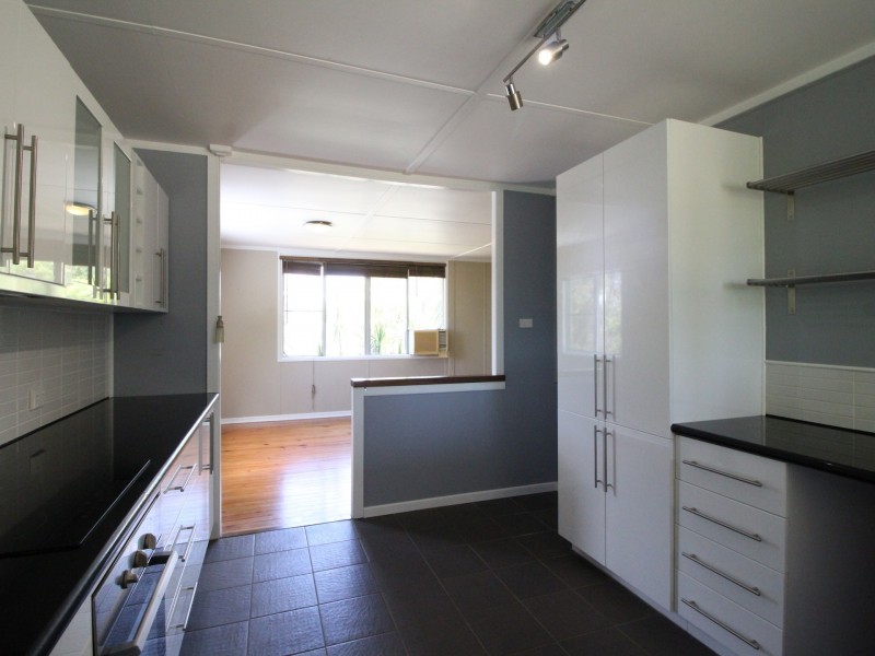 67 Highland Street, Esk QLD 4312