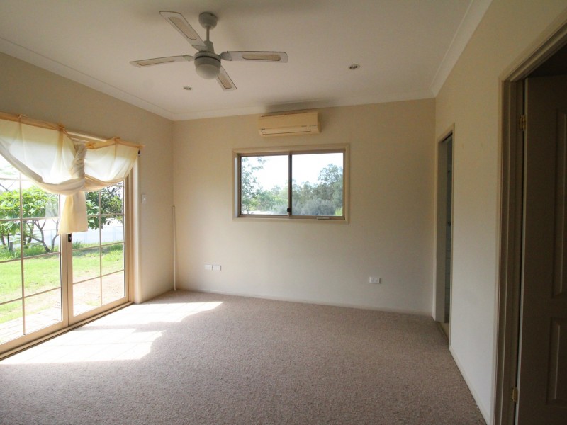 2684 Gatton Esk Road, Mount Hallen QLD 4312