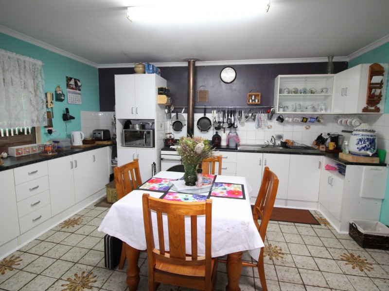 150 Dunlop Road, Esk QLD 4312