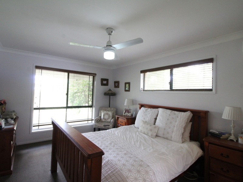 144 Edinburgh Drive, Mount Hallen QLD 4312