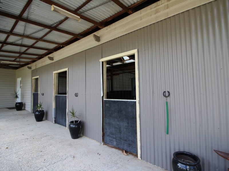 144 Edinburgh Drive, Mount Hallen QLD 4312