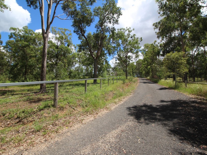 144 Edinburgh Drive, Mount Hallen QLD 4312
