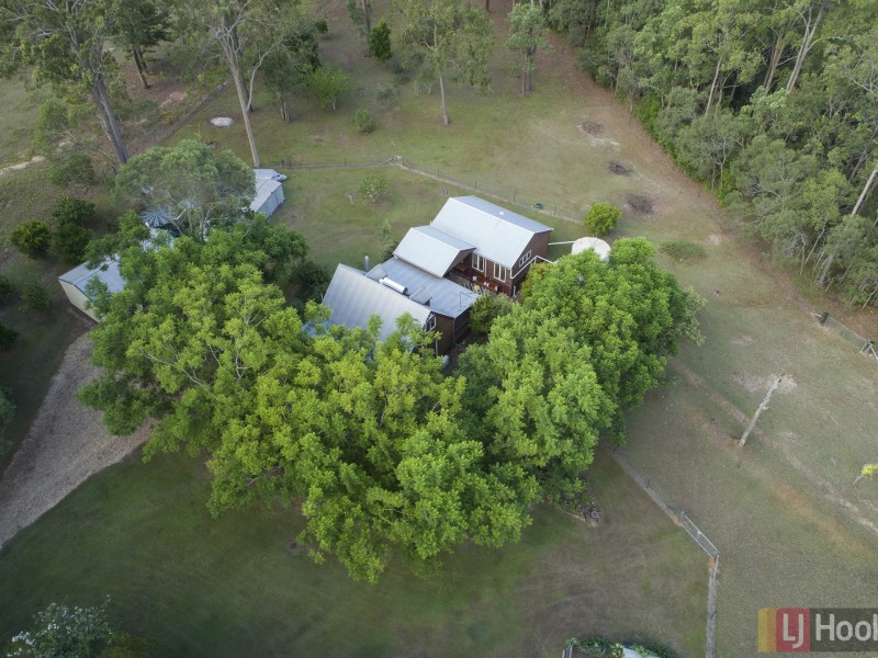 33 Countess Court, Mount Hallen QLD 4312