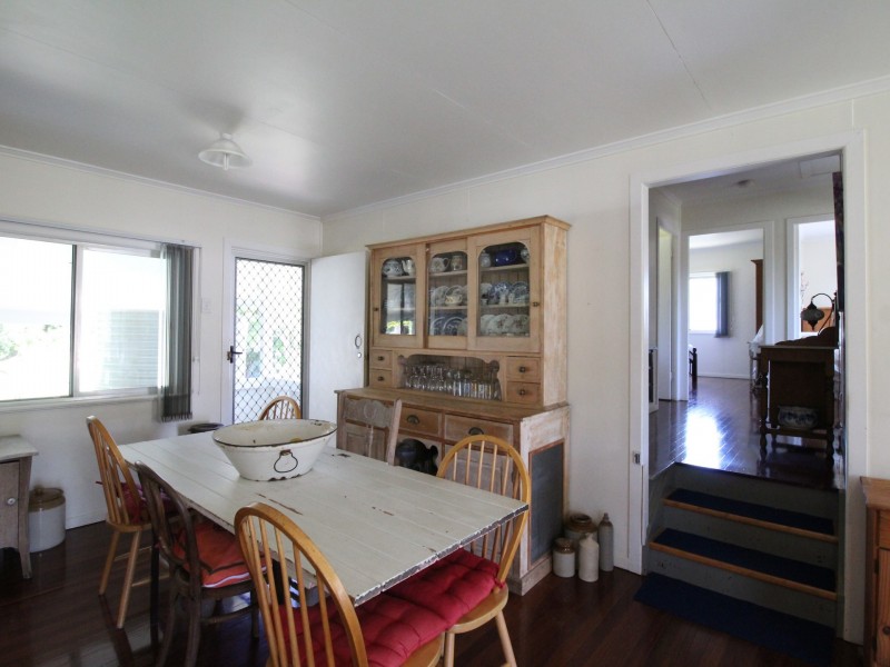 29 Down Street, Esk QLD 4312