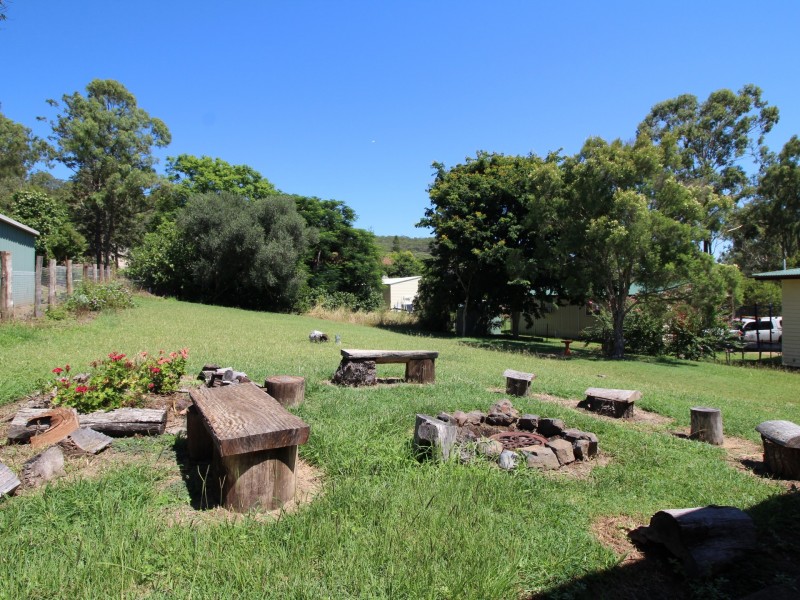 29 Down Street, Esk QLD 4312