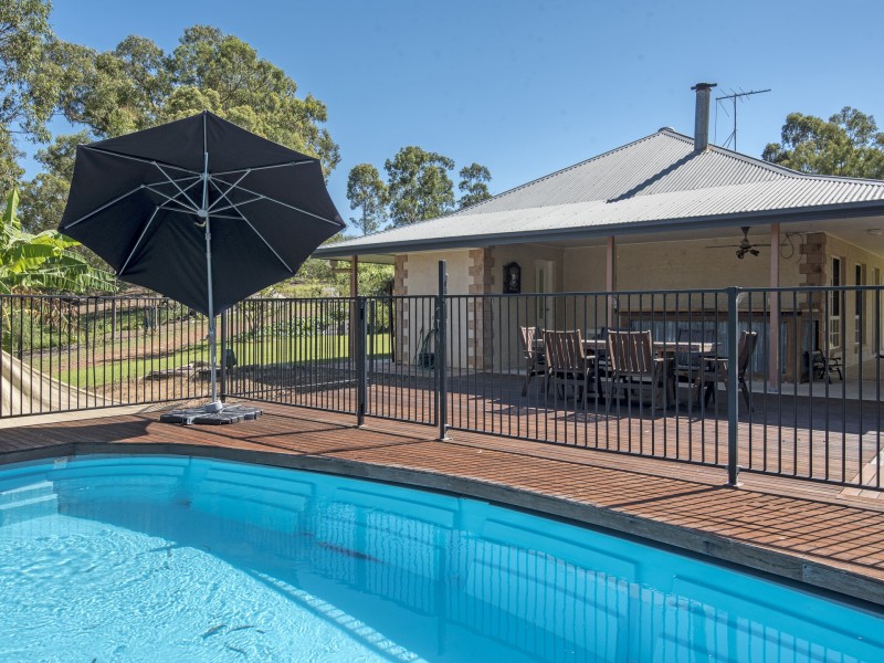 30 Nottingham Drive, Mount Hallen QLD 4312