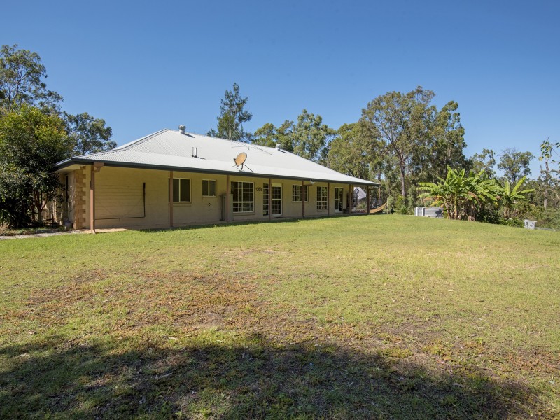 30 Nottingham Drive, Mount Hallen QLD 4312