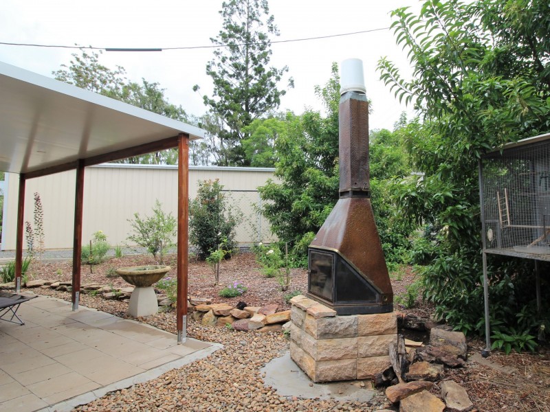 256 Ipswich Street, Esk QLD 4312