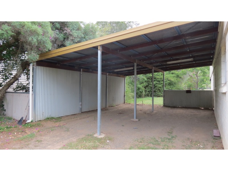 282 Ipswich Street, Esk QLD 4312