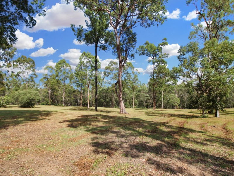 189 Edinburgh Drive, Mount Hallen QLD 4312