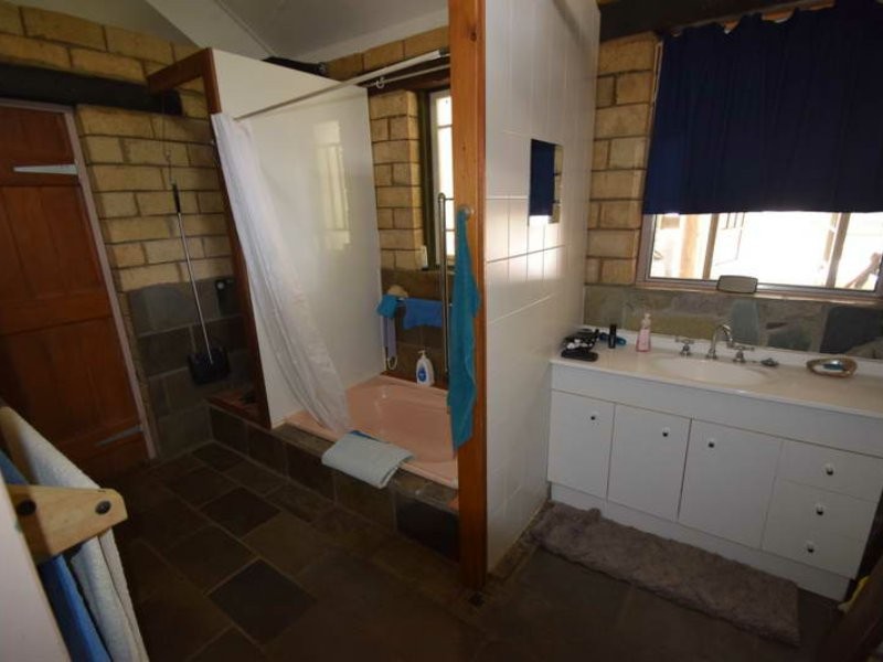 410 Langtons Lane, Esk QLD 4312