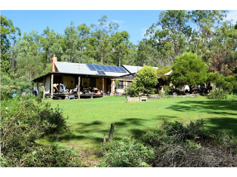 410 Langtons Lane, Esk QLD 4312