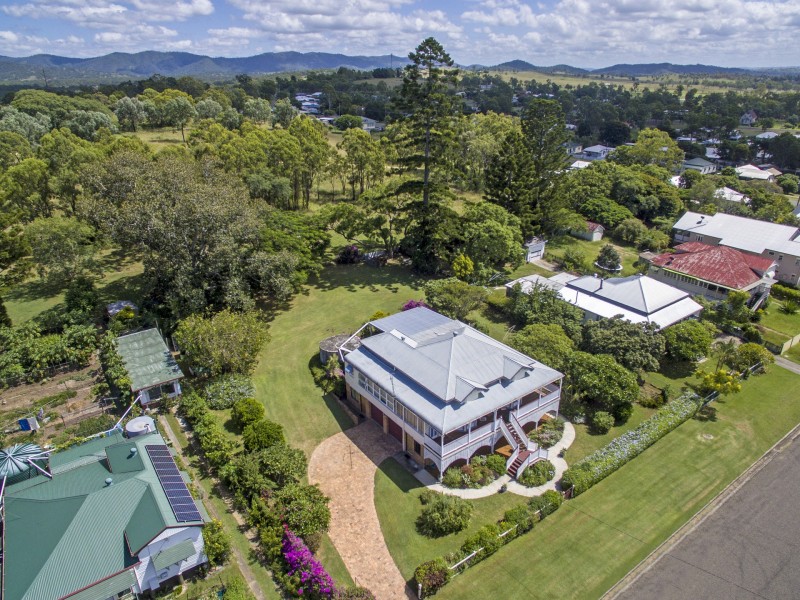 15 Drem Street, Toogoolawah QLD 4313